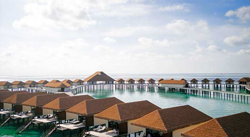 Cinnamon Velifushi Maldives