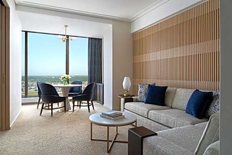 One-Bedroom Stadium Suite