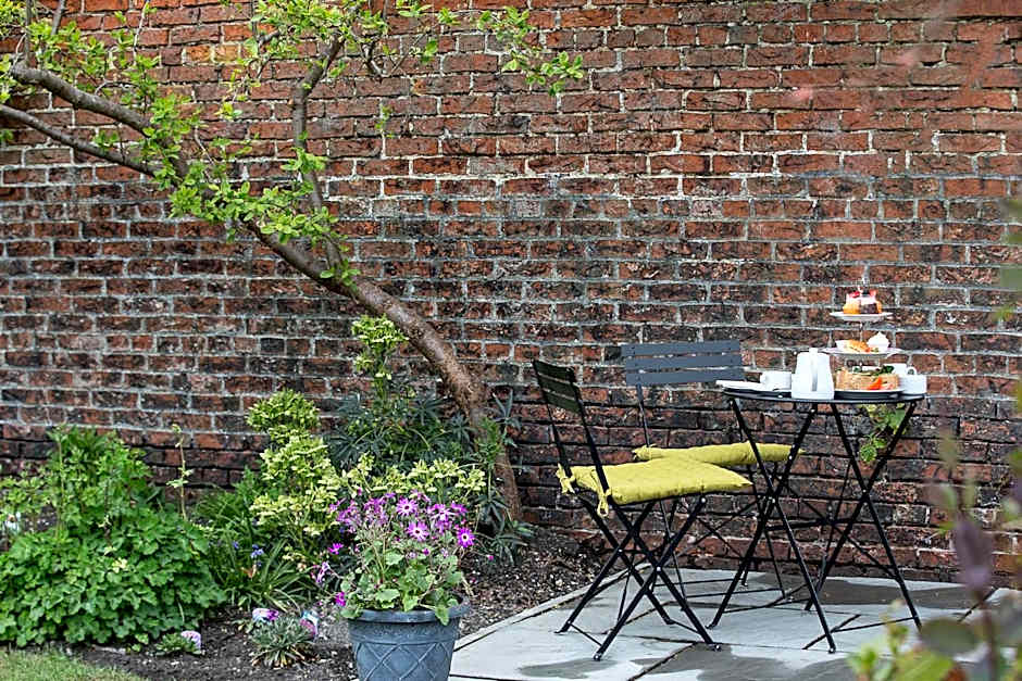 Bramwood Guest House