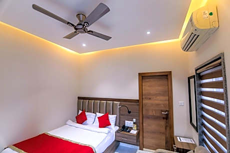 Deluxe Single Room with Balcony