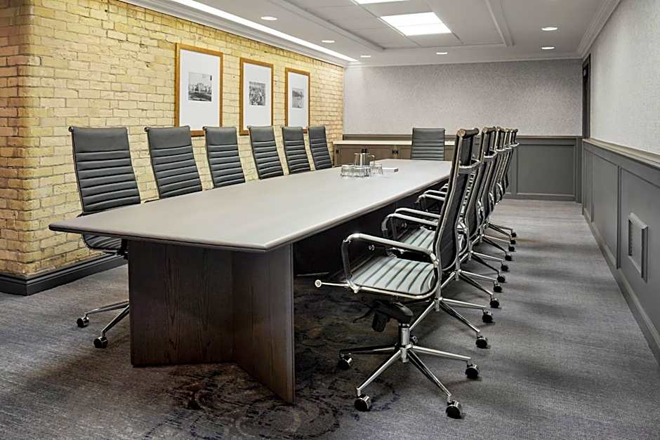 Delta Hotels by Marriott London Armouries