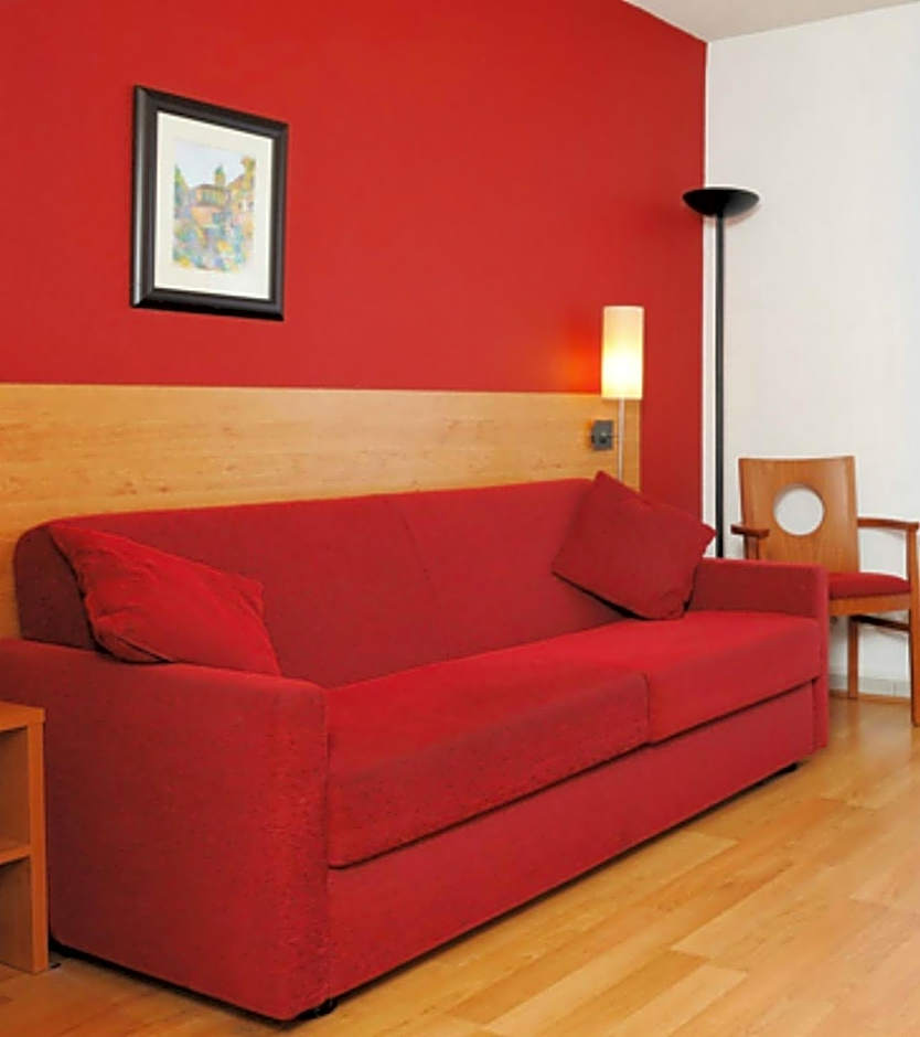 Sejours et Affaires Lyon Park Lane