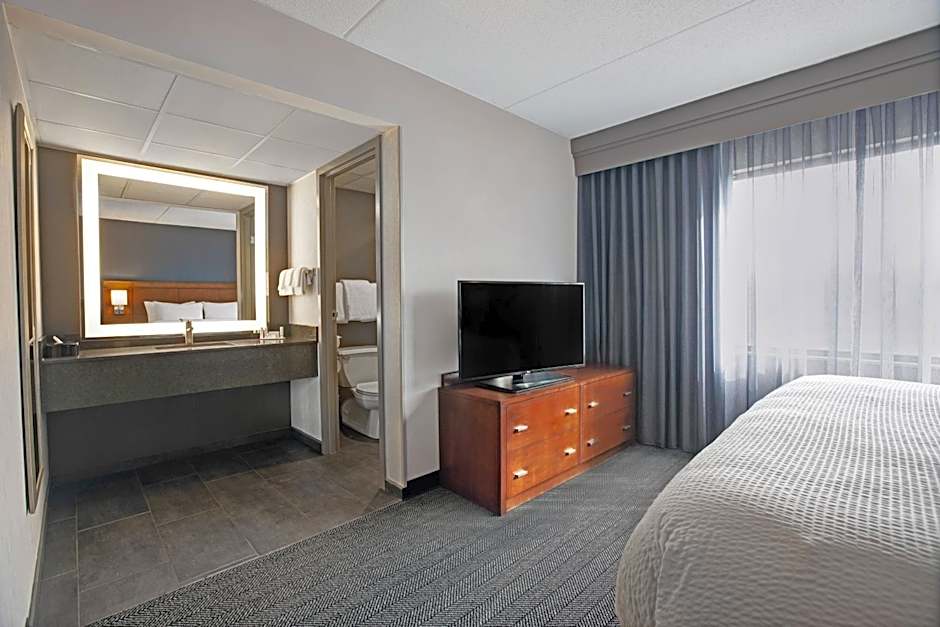 Courtyard by Marriott Chicago Elmhurst/Oakbrook Area