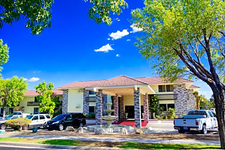 Heritage Inn & Suites Ridgecrest - China Lake