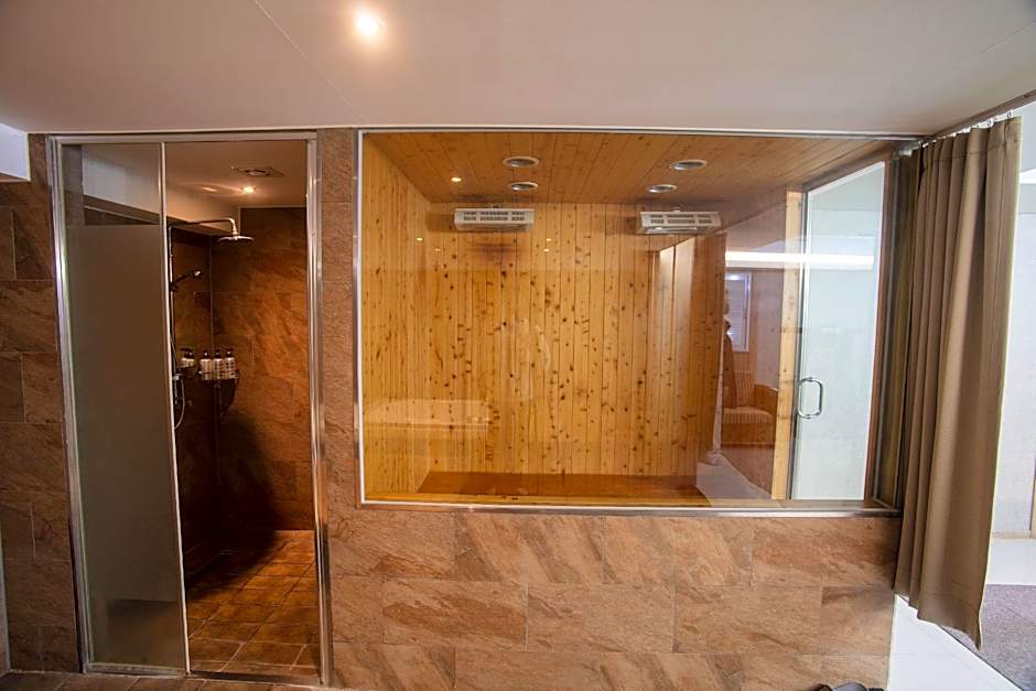 Yeongju Hotel