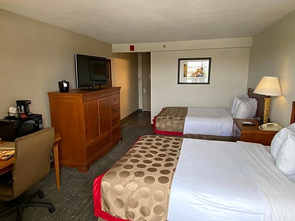 Ramada by Wyndham Albuquerque Midtown