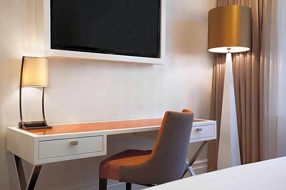 Hilton London Hyde Park