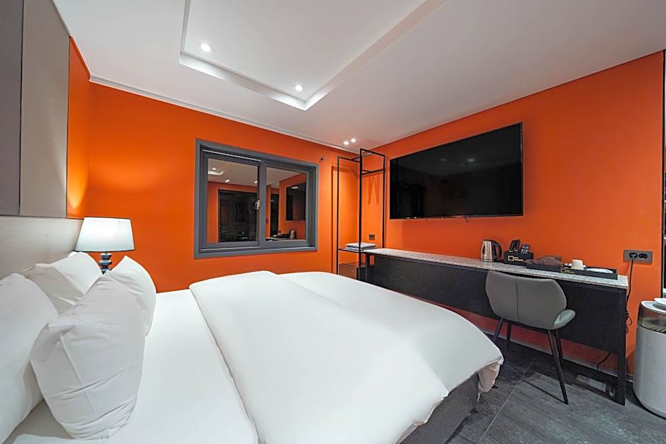 Jecheon The Wall Hotel
