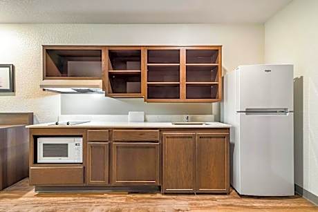 Standard King Room with Sofa Bed - Non-Smoking