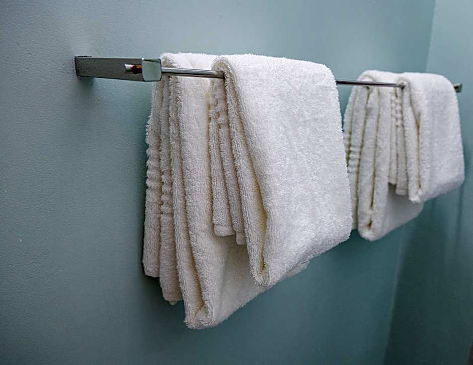 New Ambassador Hotel