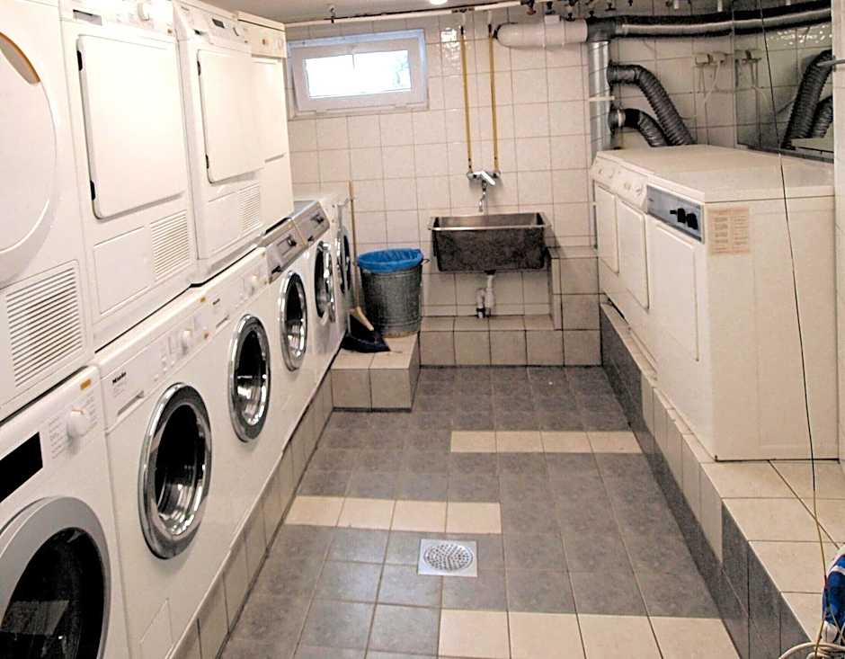 Bedder At Oslo Airport