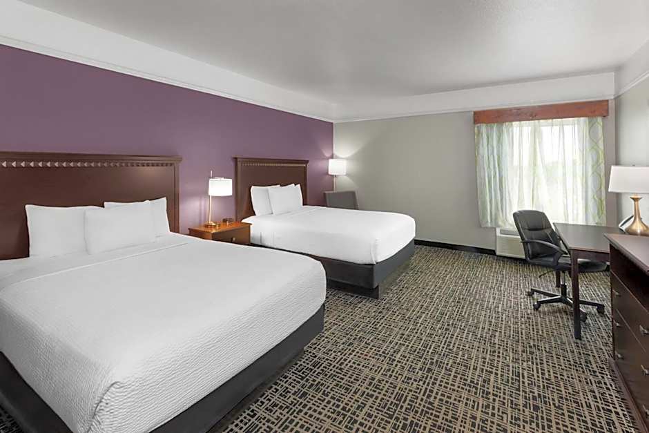 La Quinta Inn & Suites by Wyndham Brownwood