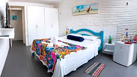 Queen Suite with Pool View