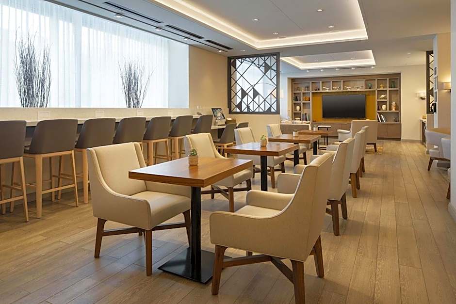 Sheraton Grand Sacramento Hotel