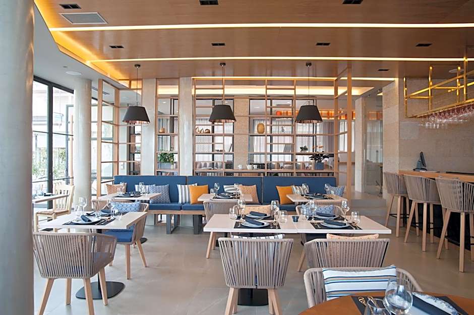 Seasabelle Hotel near Athens Airport