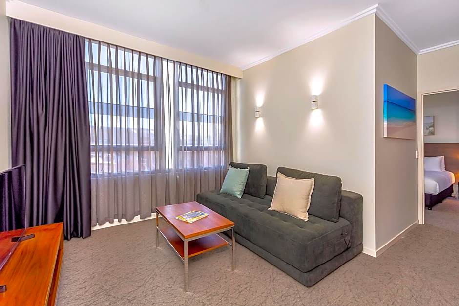 New Haus by Hougoumont Hotel, former Bannister 22