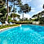 Perfect Retreat Overlooking Pinhal Golf Course, Private pool, Off-street parking
