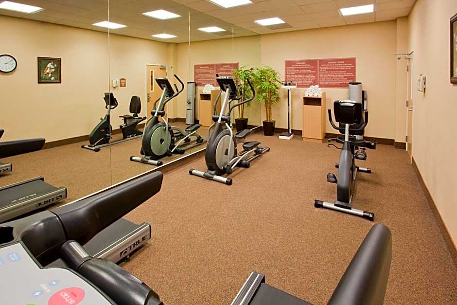 Holiday Inn Express Saltillo Zona Aeropuerto By IHG