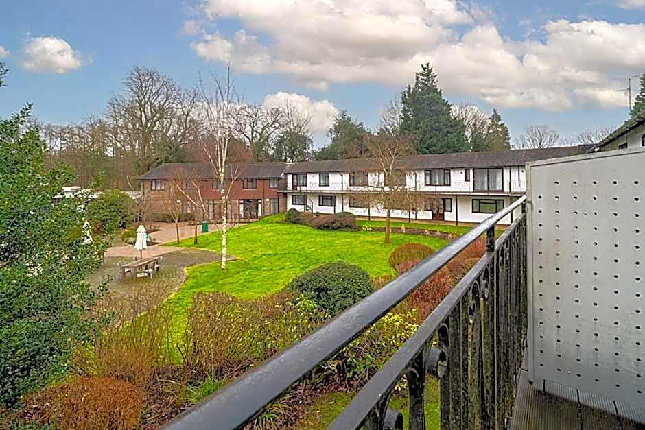 Elite Venue Selection Felbridge - Gatwick