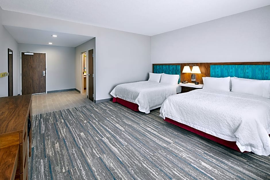 Photo 1 of 3 of 2 Queen Beds, Hearing/Mobility Accessible, Bathtub