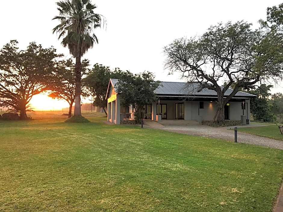 Hamiltons Lodge & Restaurant