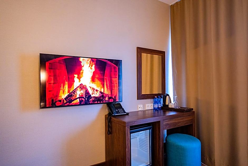 Puzzle Hotel Airport Frankfurt