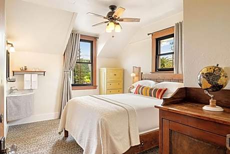 Superior Queen Room, Ensuite (Room 26)