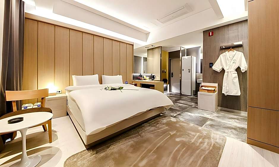 Hotel Oscar Seomunmarket