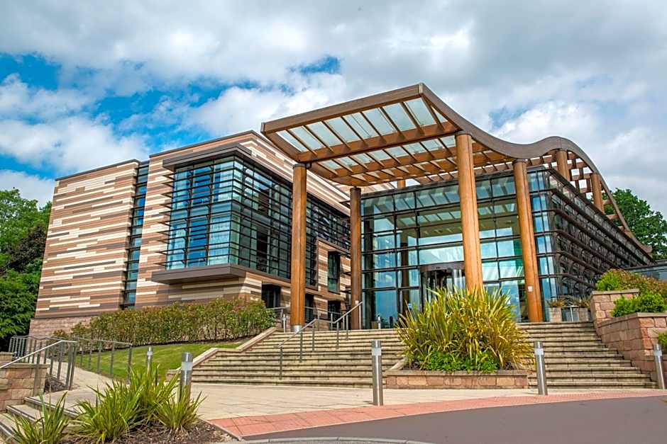 The Orchard Hotel & Restaurant