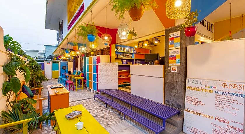 goSTOPS Lite Varanasi