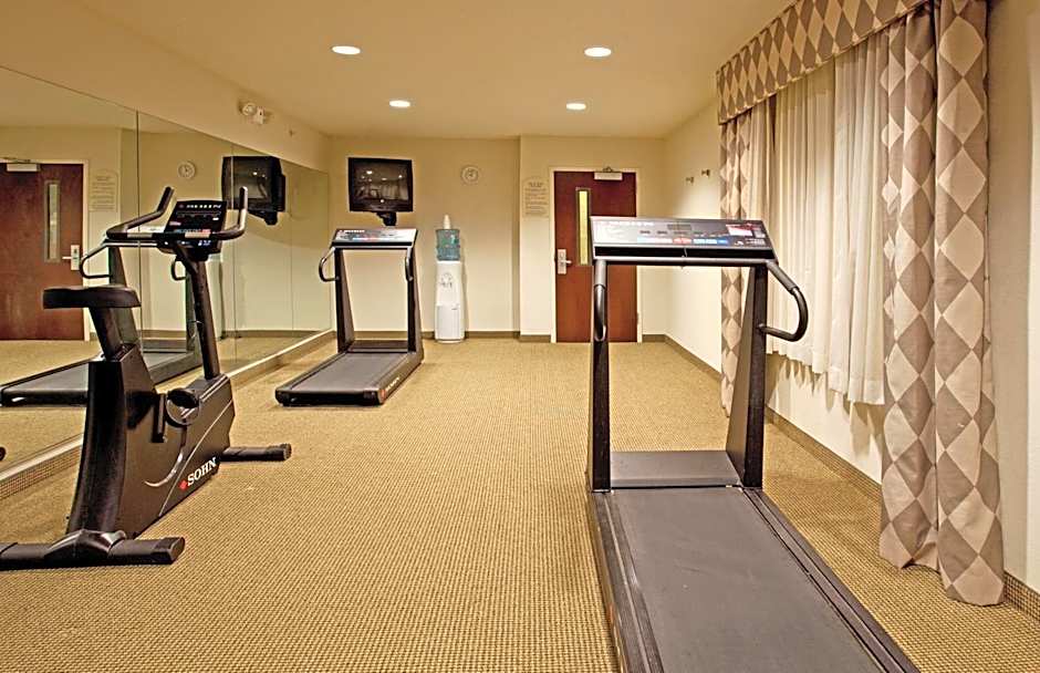 Holiday Inn Express Hotel & Suites Mebane By IHG
