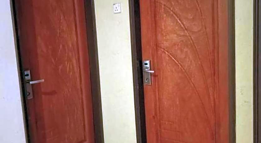 Six Villa Inn
