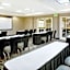 La Quinta Inn & Suites by Wyndham Westport