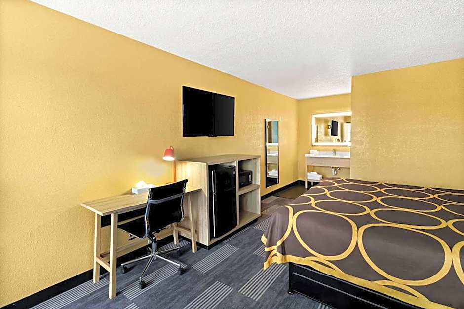 Super 8 by Wyndham Vandalia/Dayton International Airport