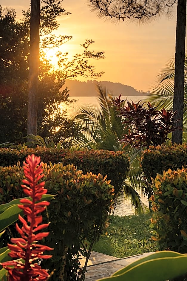 Akwaba Lodge Island Boutique Hotel