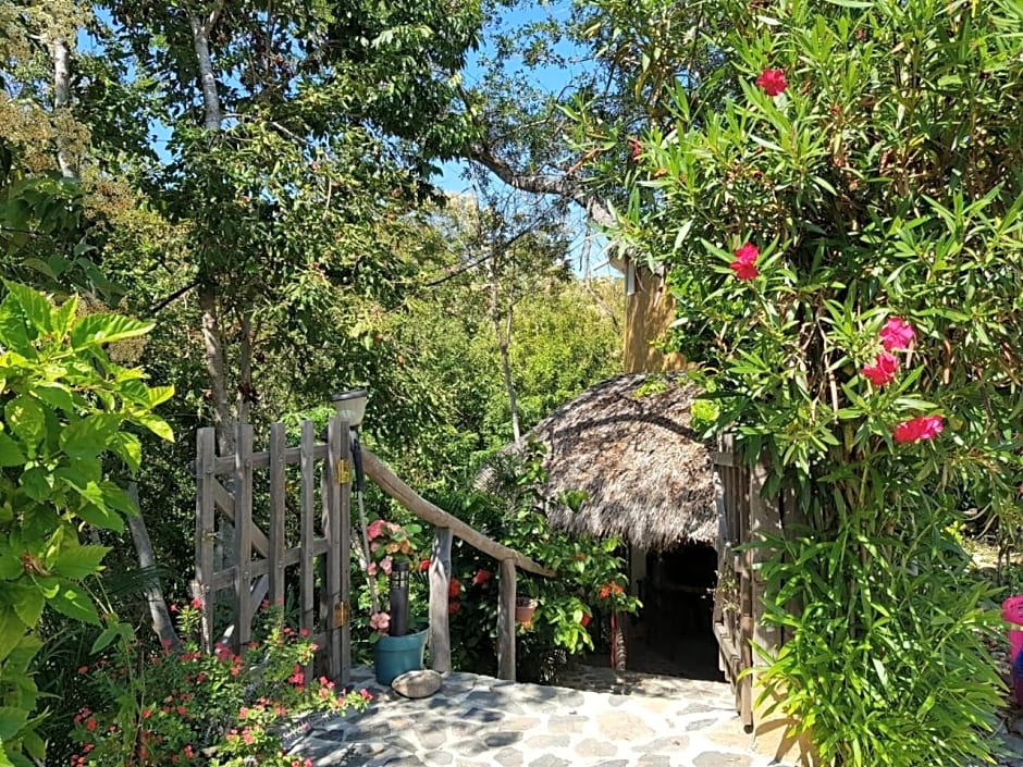 El Eden Bungalows