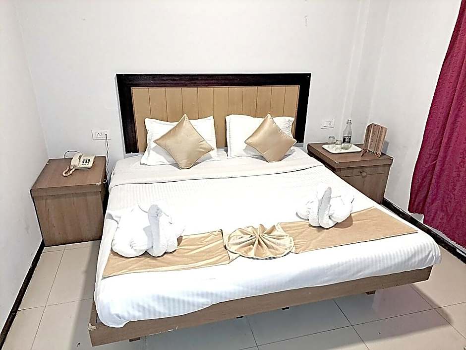 Hotel Preethi Palace