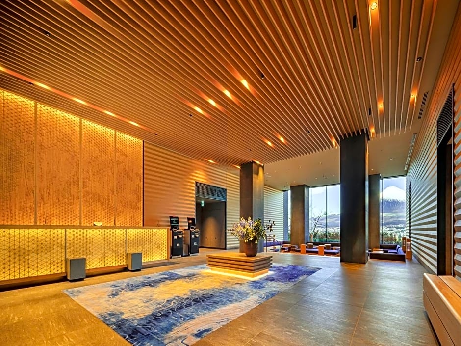 HOTEL CLAD