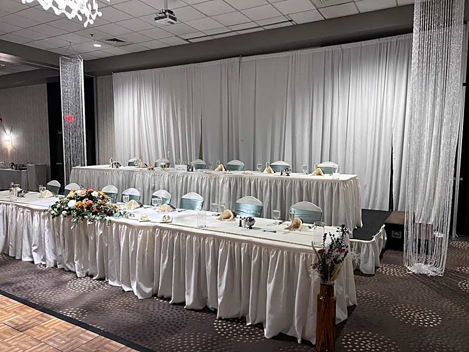 DoubleTree By Hilton Hotel Bloomington
