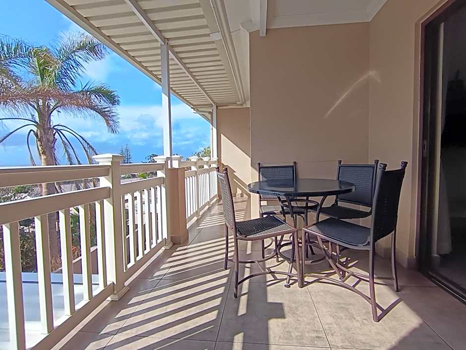 Hello Holiday-Banana Beach Club D17