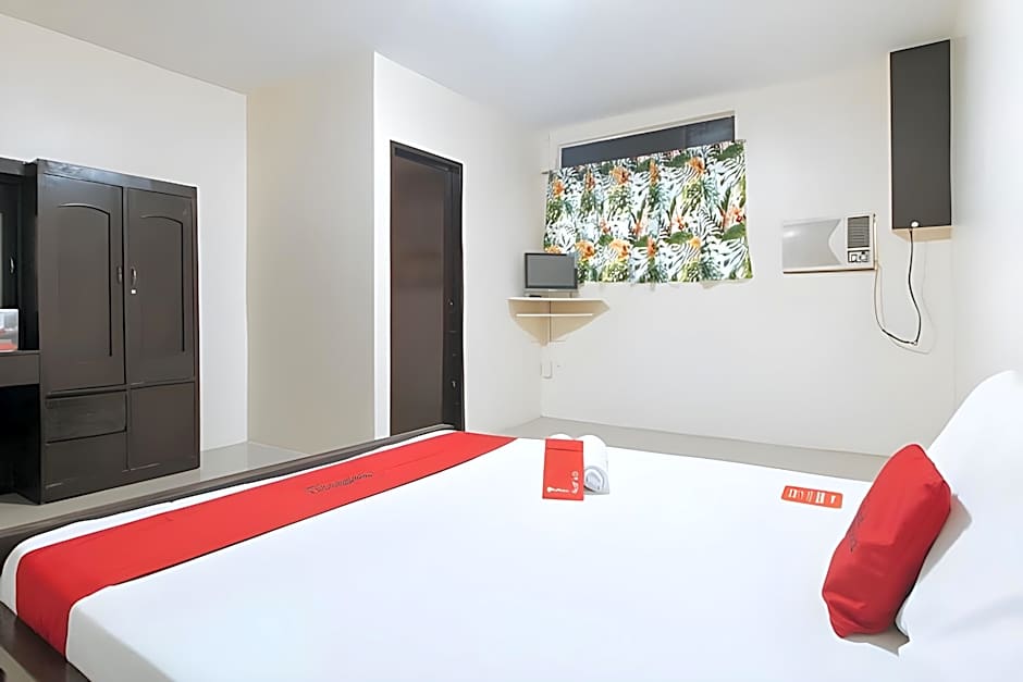 RedDoorz @ The V'Jour Hotel Angeles