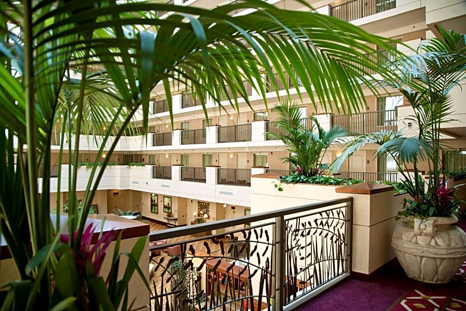 Embassy Suites By Hilton Hotel Sacramento-Riverfront Promenade