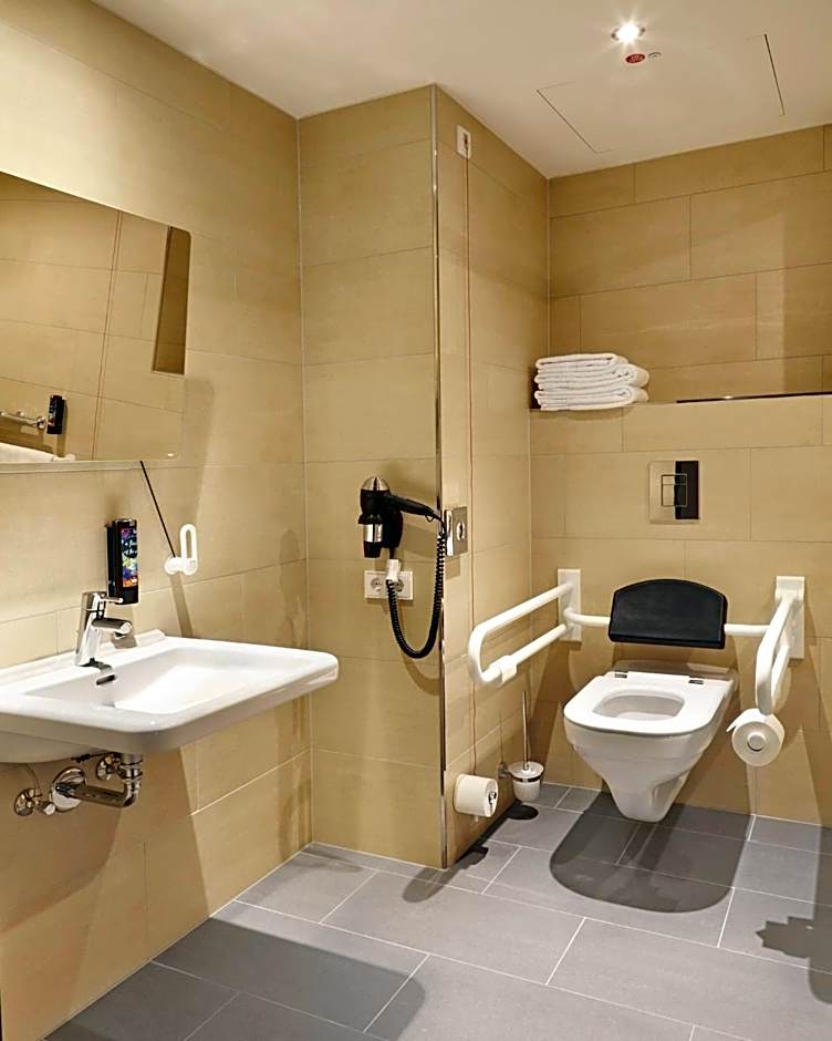 Holiday Inn - the niu, Air Frankfurt Messe By IHG