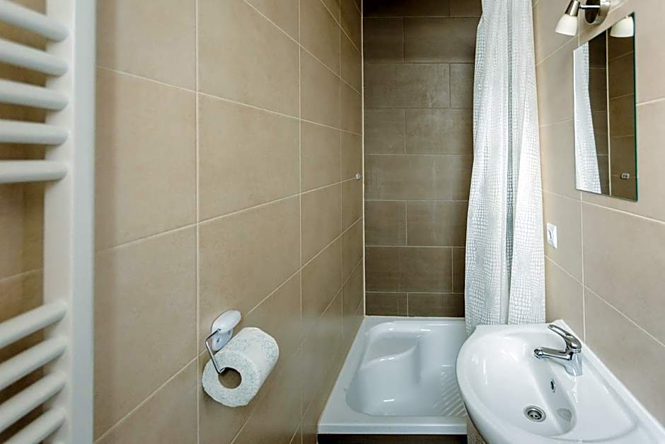 Hostel Tara