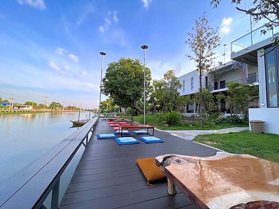 Chainam-Charmchuree residences cafe and spa