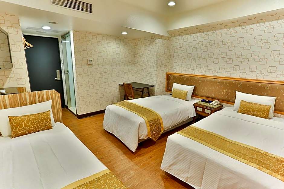 Photo 1 of 4 of Triple Room