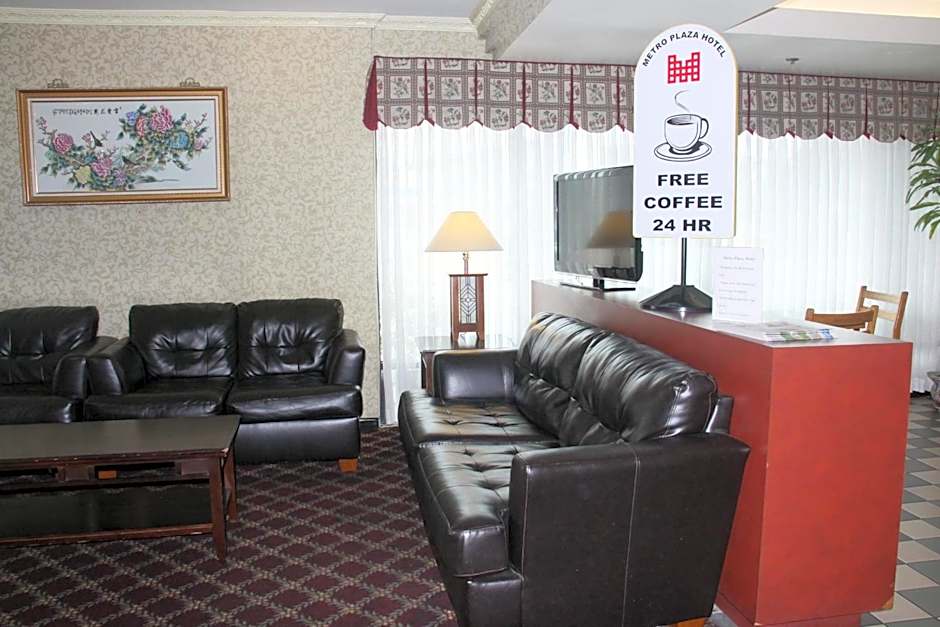 Metro Plaza Hotel
