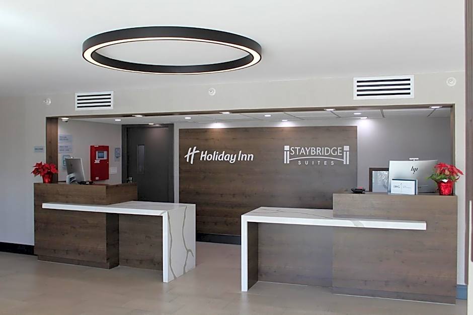 Staybridge Suites Dallas Market Ctr Love Field by IHG