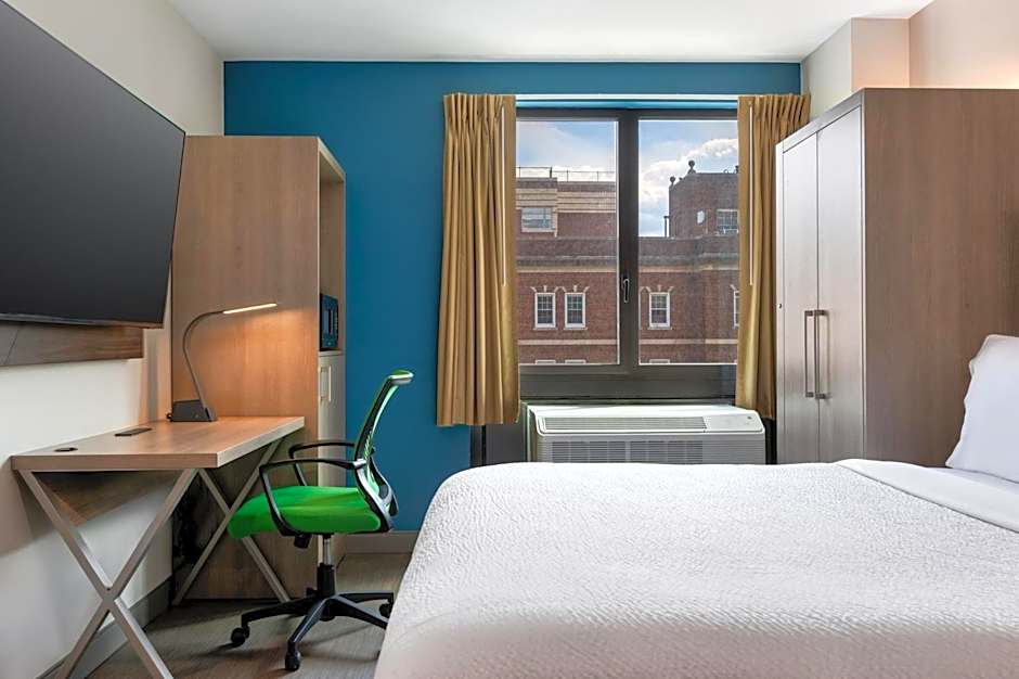 Holiday Inn Express And Suites Bronx NYC By IHG