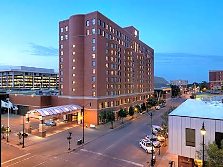 President Abraham Lincoln - A DoubleTree By Hilton Hotel